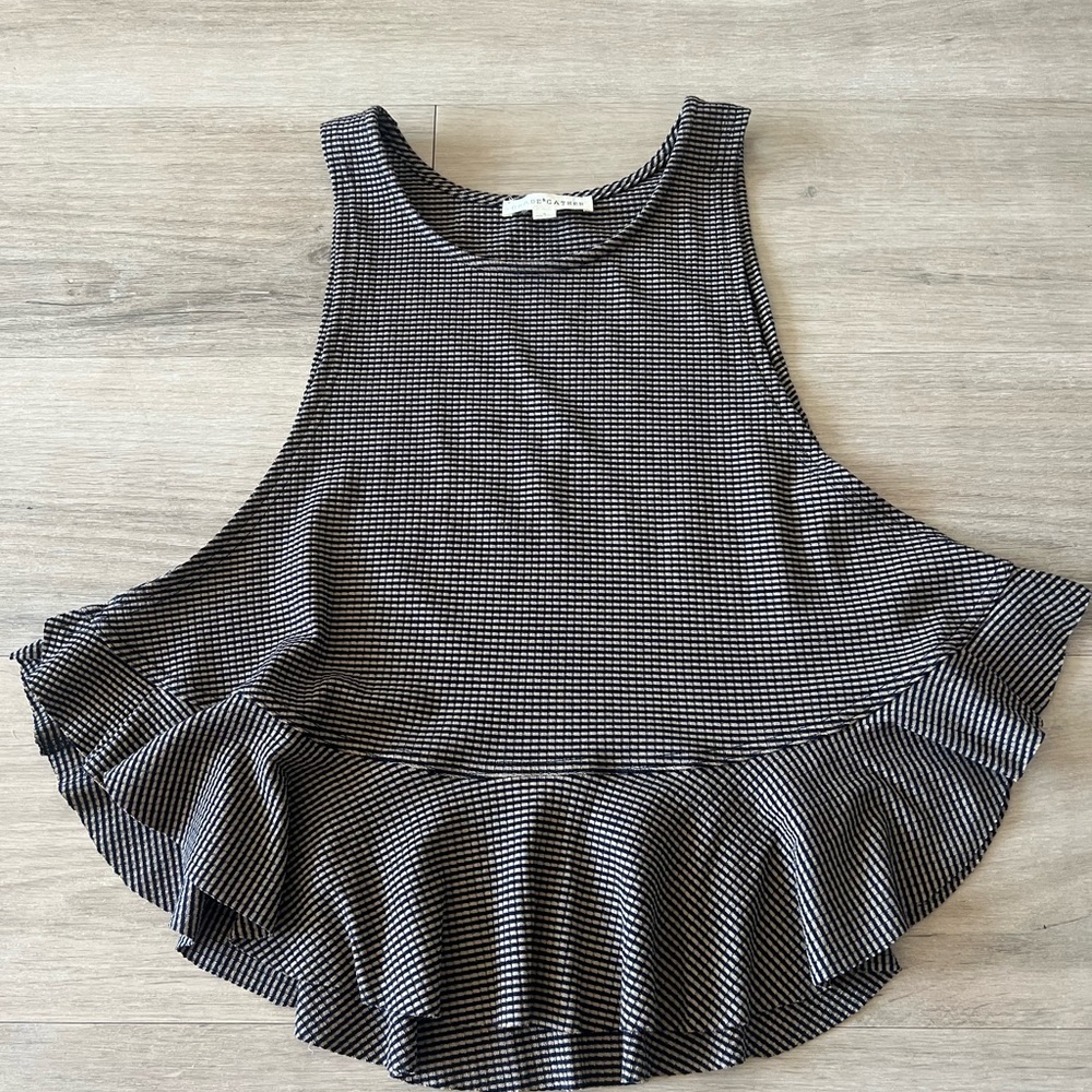 Black and tan textured tank top in size small